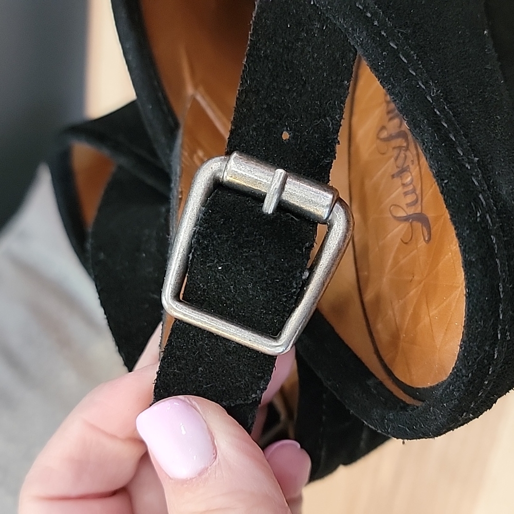 Lucky Brand wedges size 6 and 1/2 black suede - Picture 12 of 12